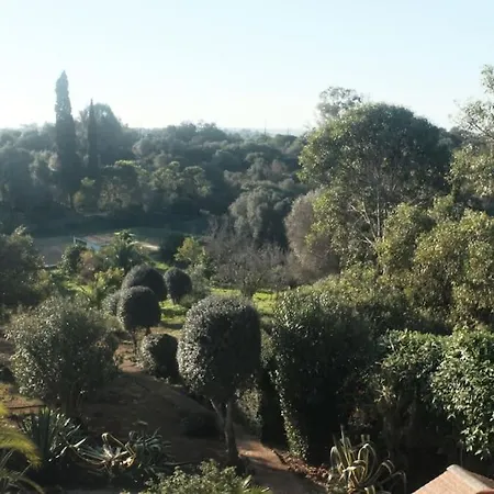 Lorenzo With Tennis Court & Swimming Pool Villa